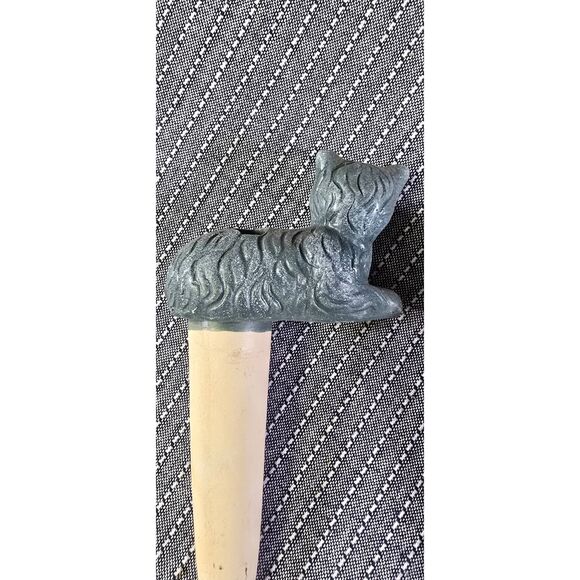 Vintage Spike Cat and Squirrel Waterer - Picture 5 of 9